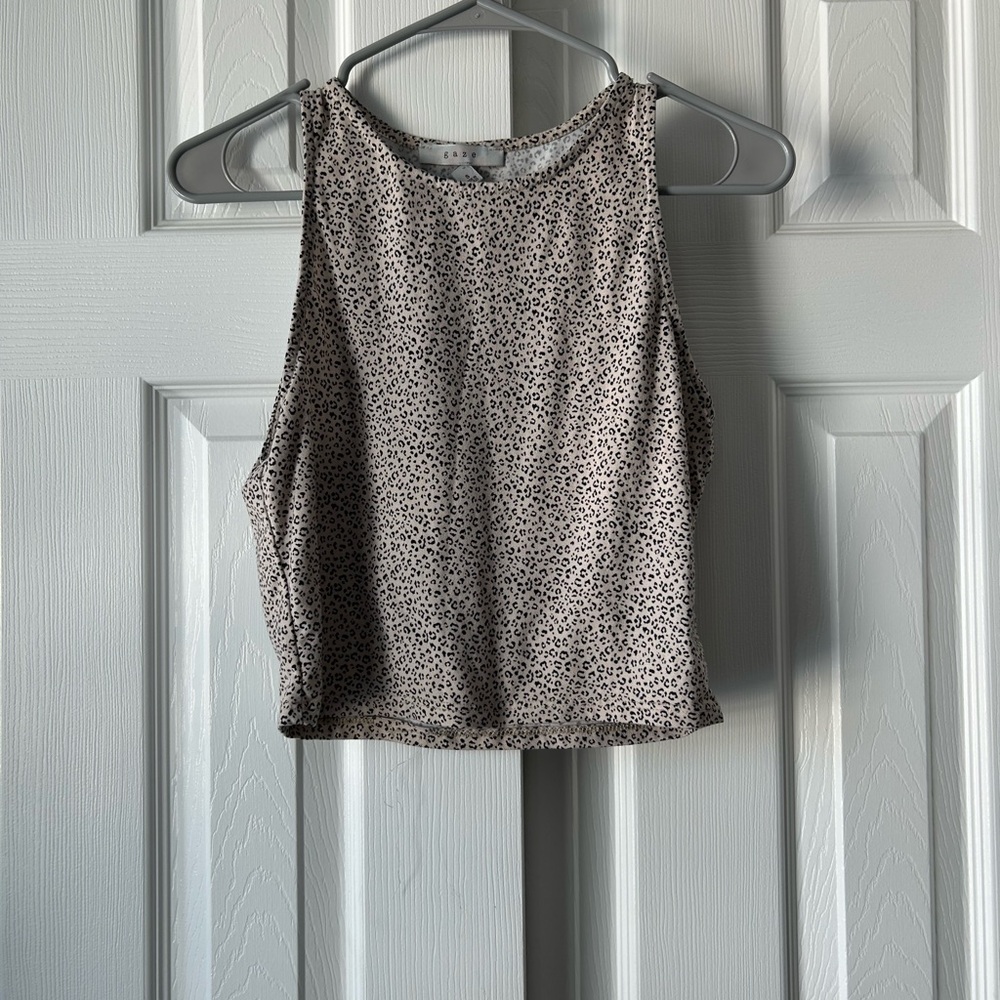 Gaze Black and White Patterned Crop Top
